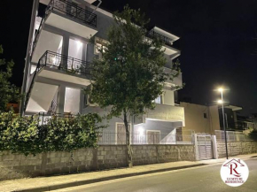 Spacious apartment with 1 bedrooms and separate ki
